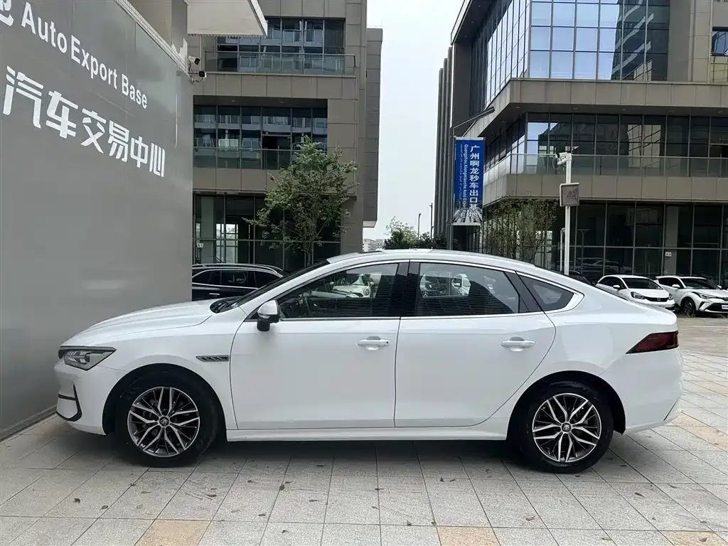BYD Qin PLUS — фото 5