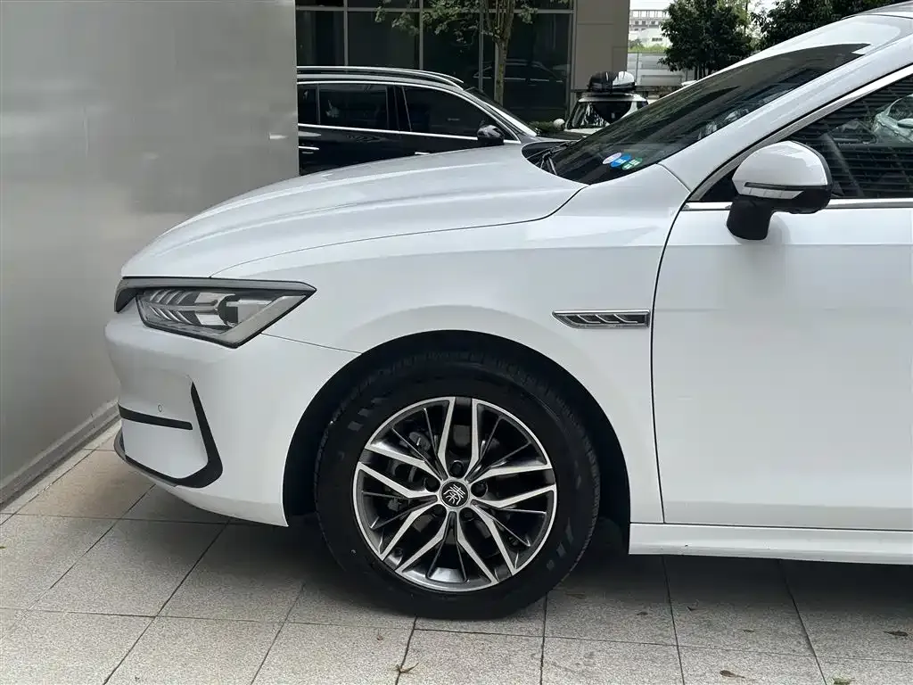 BYD Qin PLUS — фото 9