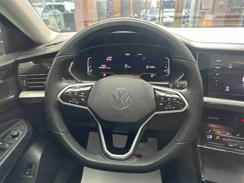 Volkswagen Passat — фото 6