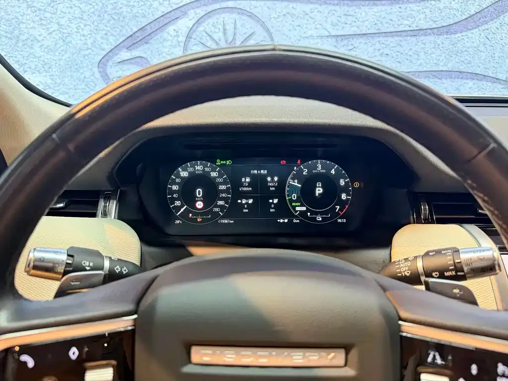 Land Rover Discovery Sport Hybrid — фото 5