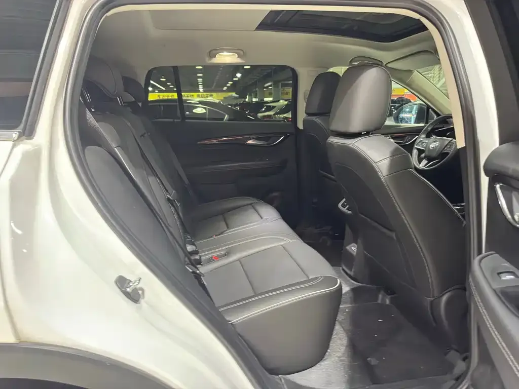 Buick Envision Plus — фото 5