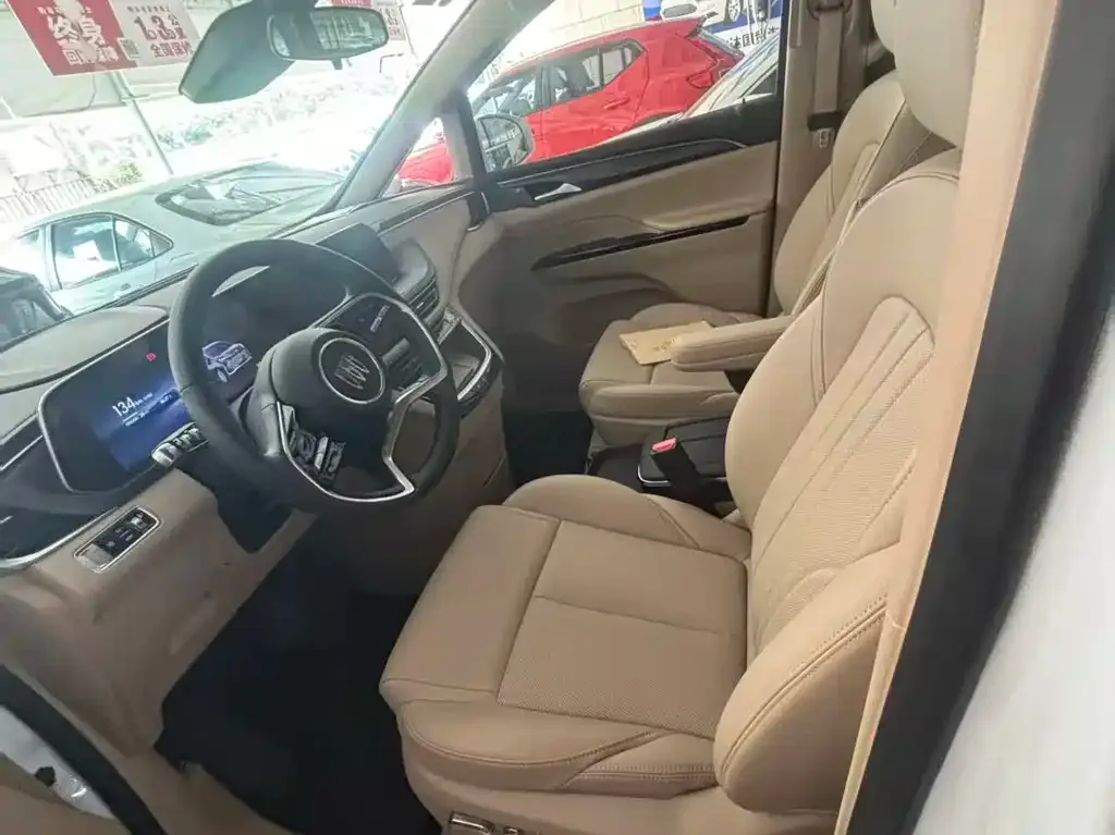 Buick GL8 Hybrid — фото 4