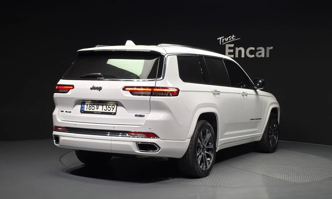 Jeep Cherokee — фото 9