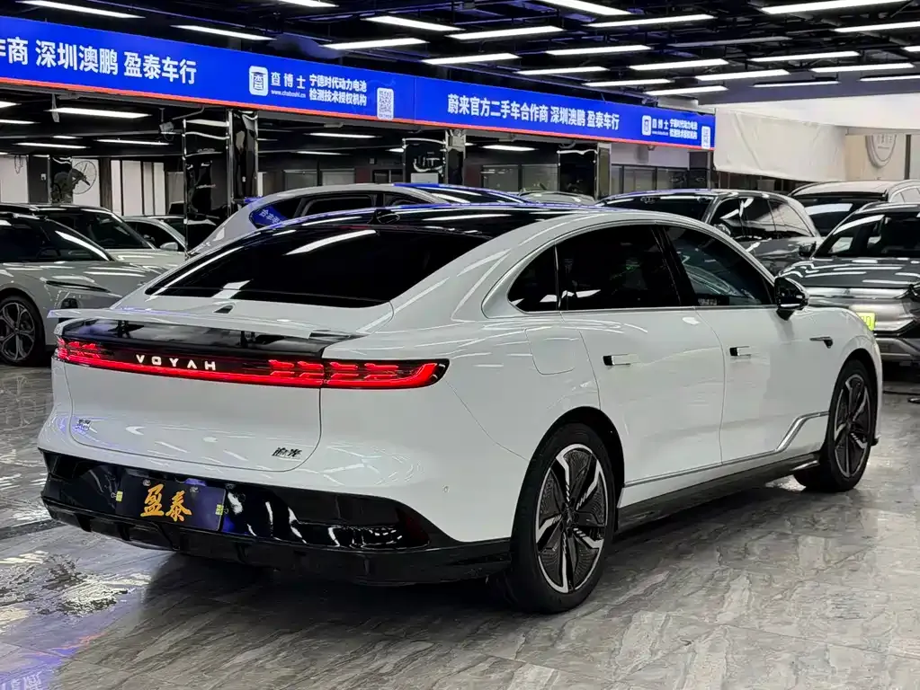 VOYAH Zeekr — фото 8