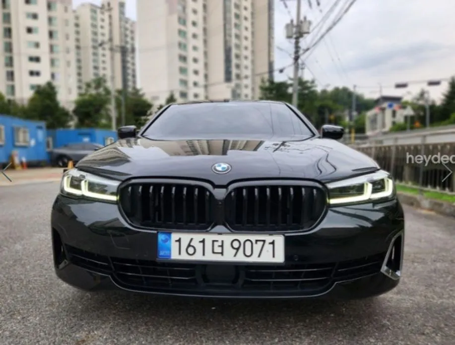 BMW 5-Series — фото 1