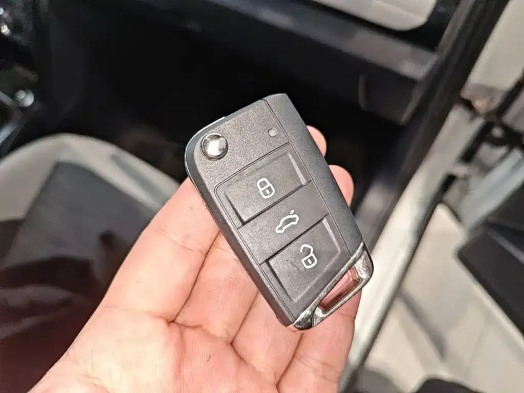 Volkswagen Tharu — фото 3