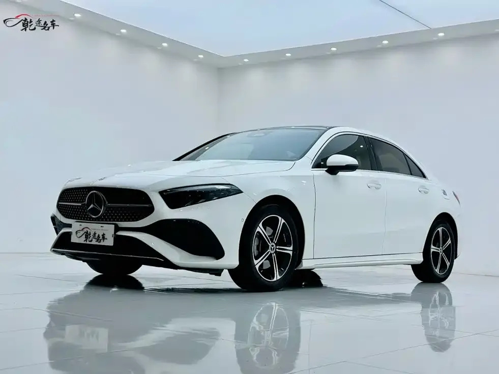 Mercedes-Benz A-Class — фото 1