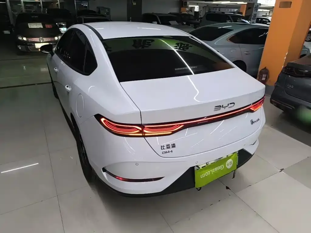 BYD Qin PLUS — фото 10