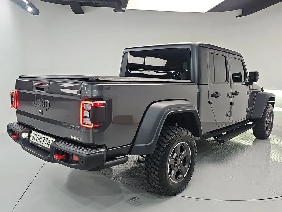 Jeep Gladiator — фото 10