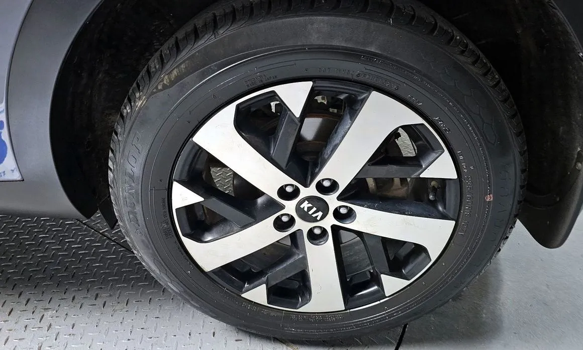 Kia Sorento — фото 7