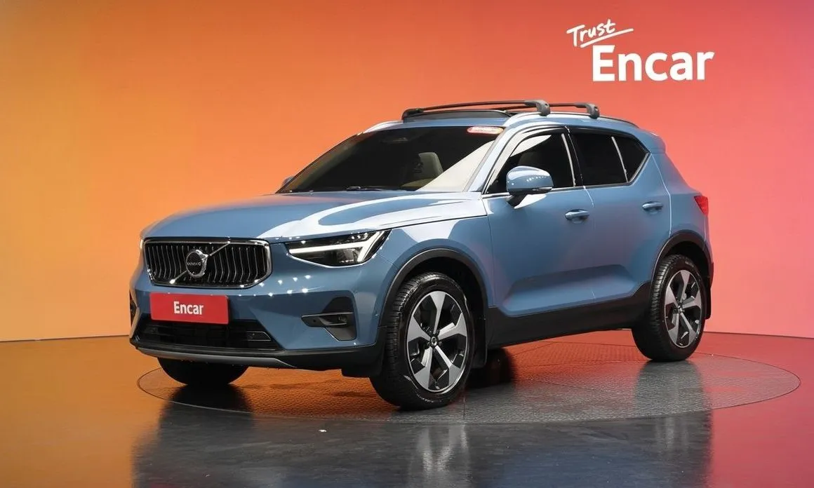 Volvo XC40 — фото 1