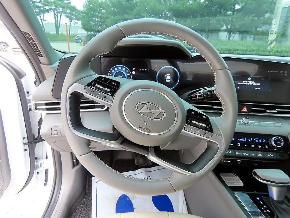 Hyundai AVANTE — фото 9