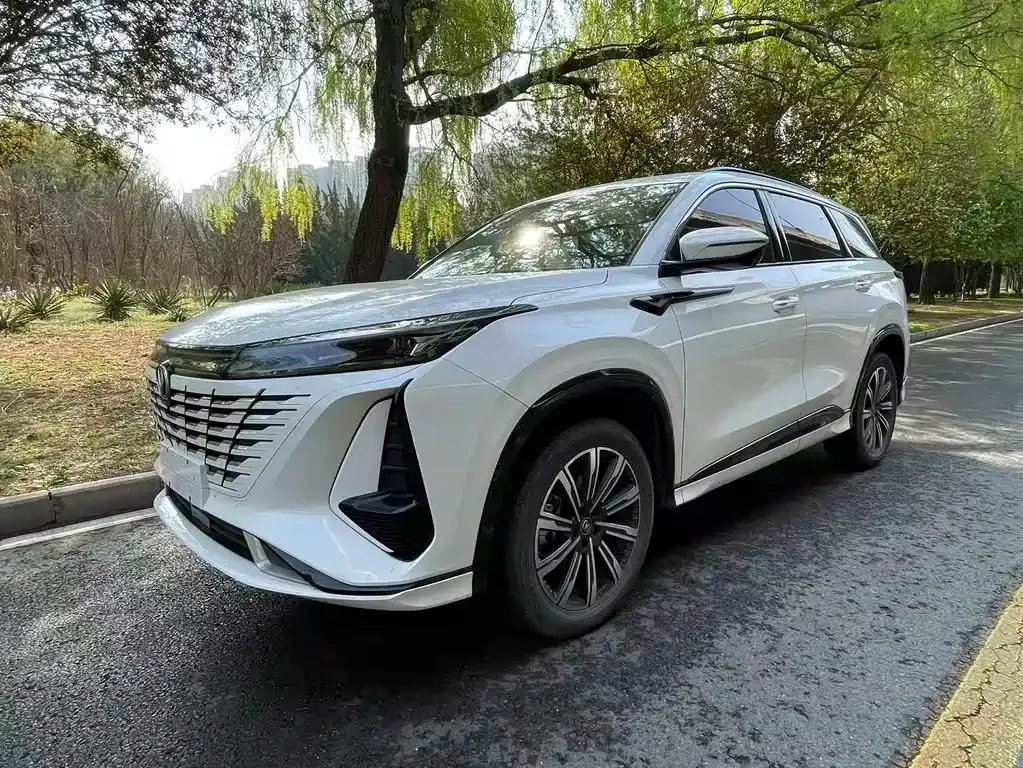 Changan CS75PLUS — фото 9