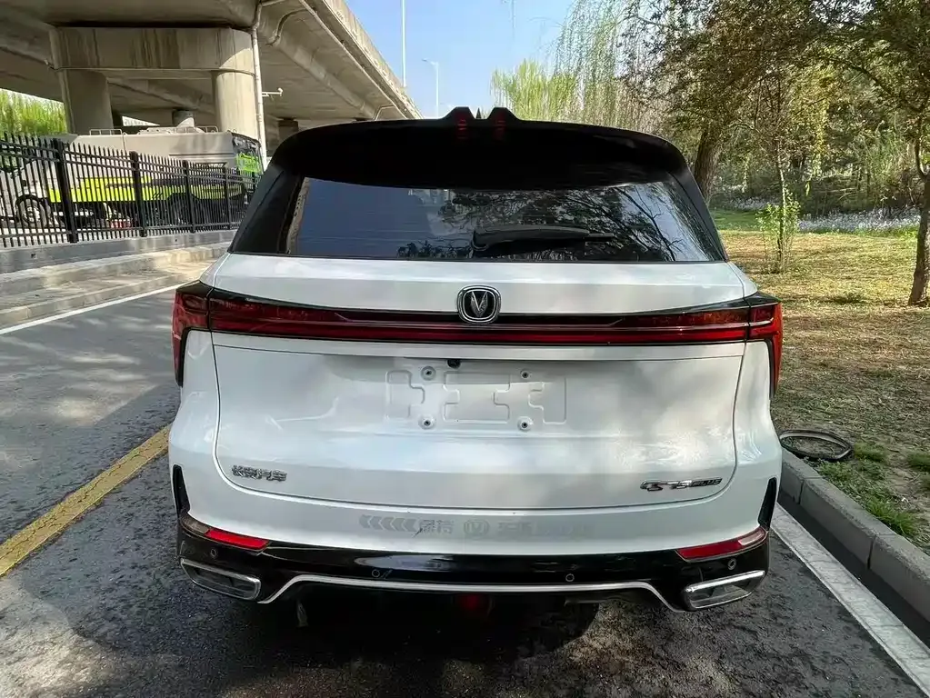 Changan CS75PLUS — фото 3