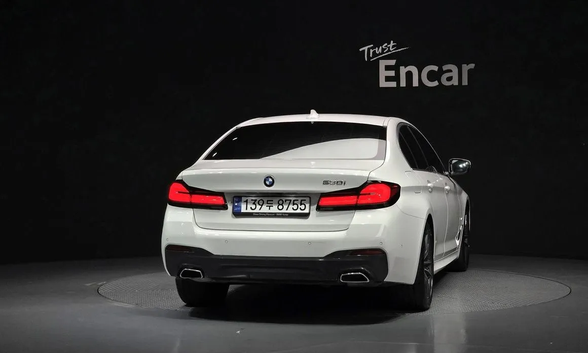 BMW 5-Series — фото 4