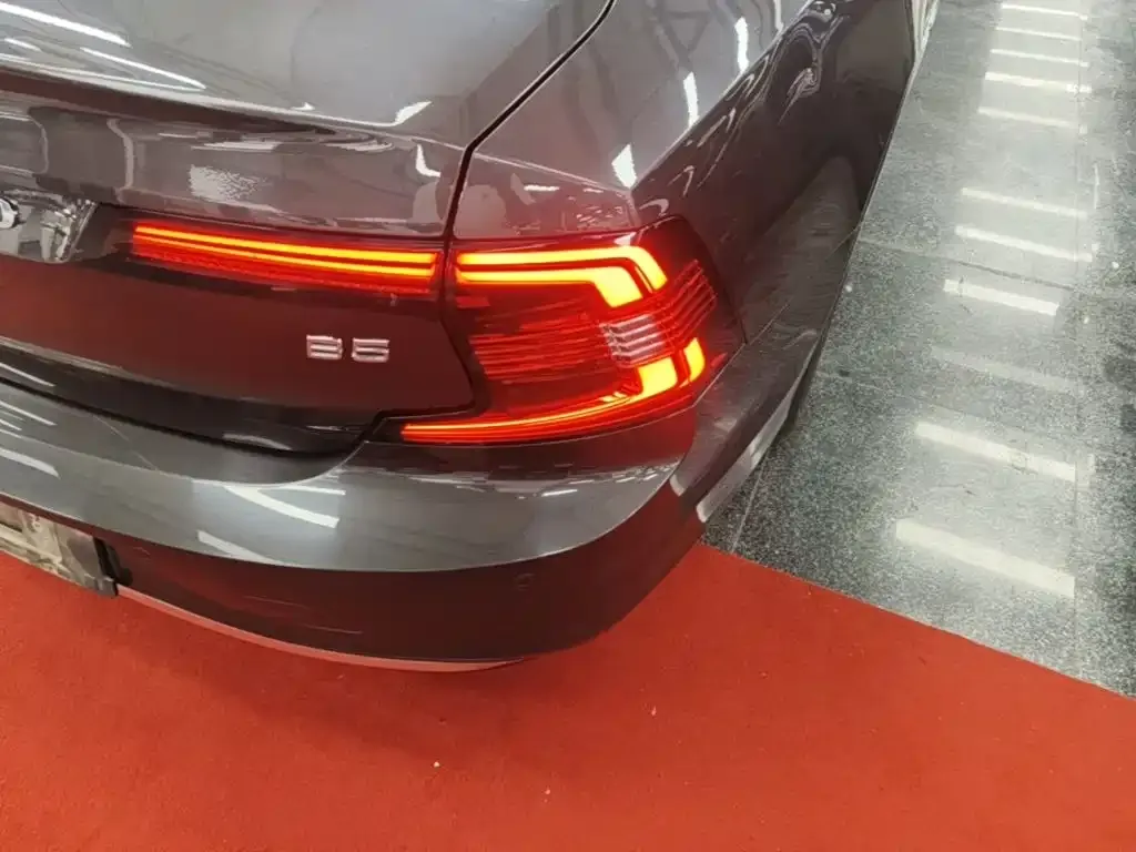 Volvo S90 — фото 10