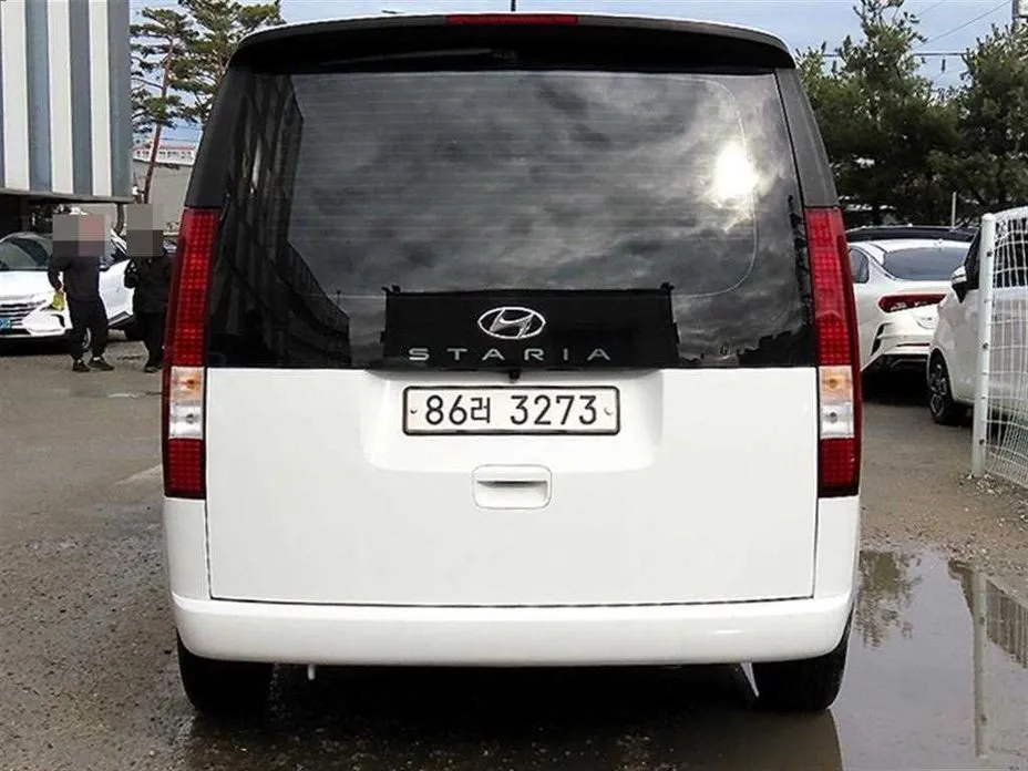 Hyundai Staria — фото 3