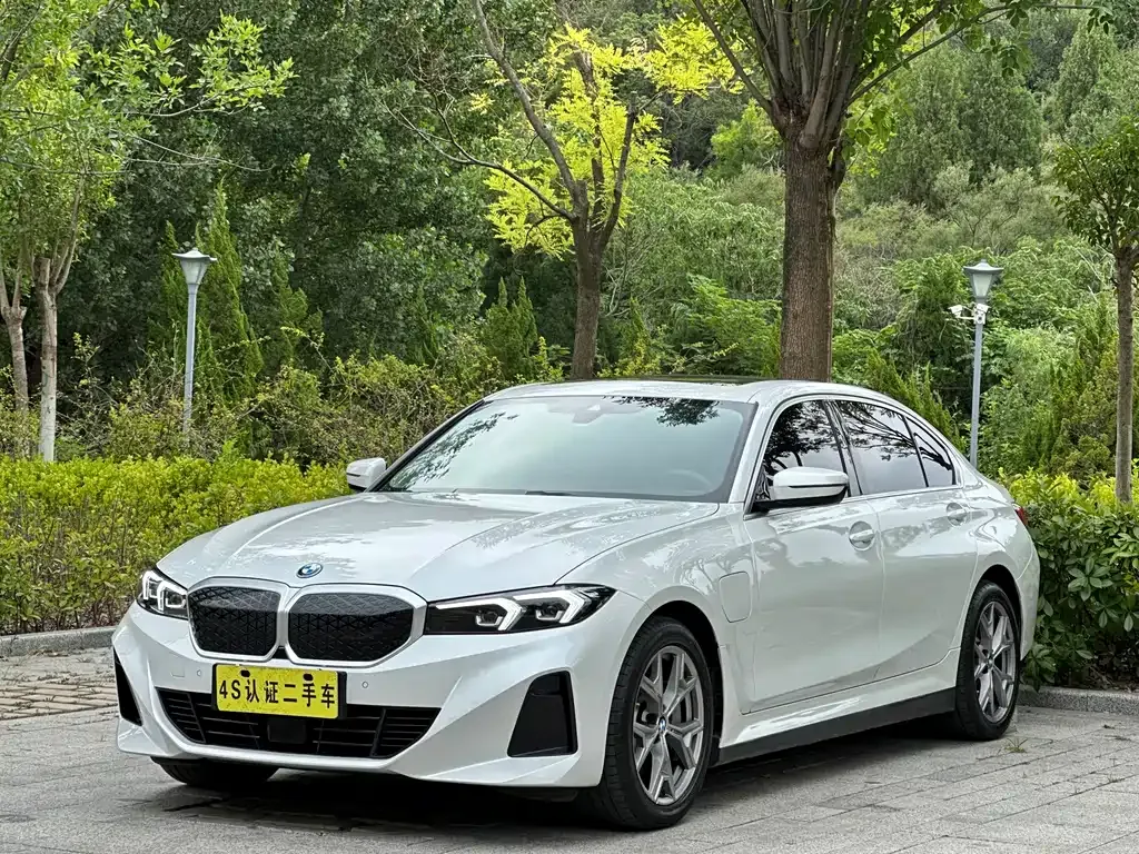 BMW i3 — фото 1