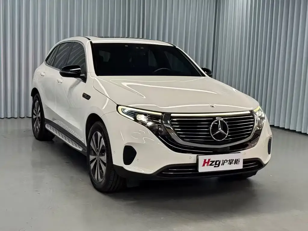Mercedes-Benz EQC — фото 9