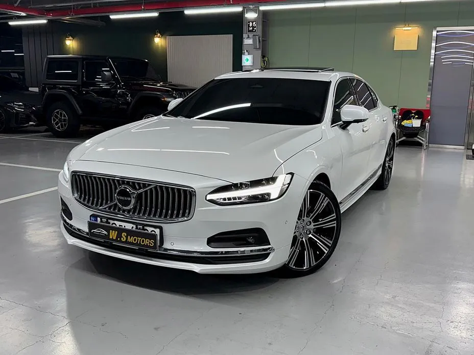Volvo S90 — фото 1