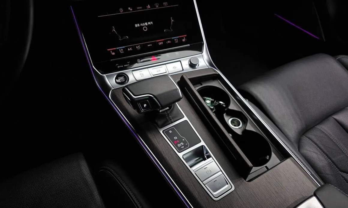 Audi A7 — фото 8