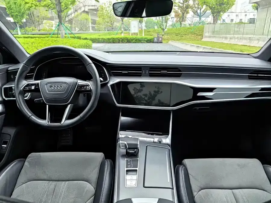 Audi A6L — фото 5