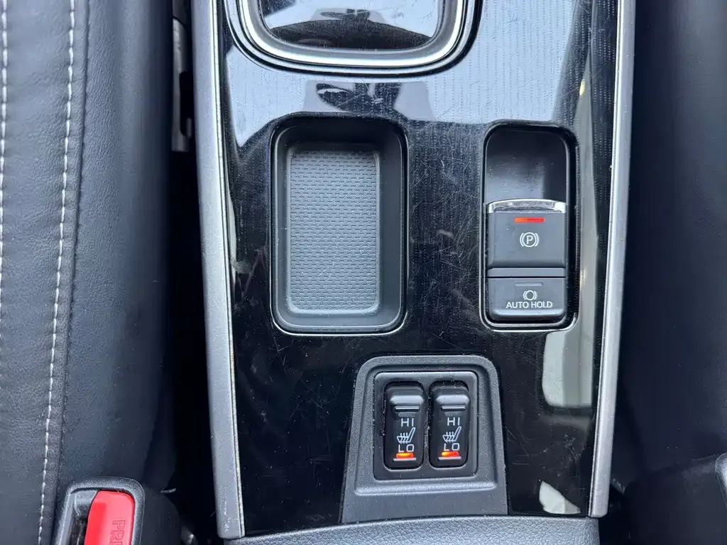 Mitsubishi Outlander — фото 10