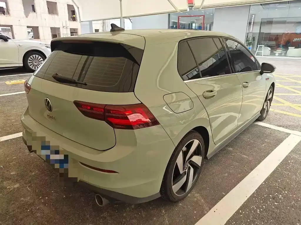 Volkswagen Golf GTI — фото 4