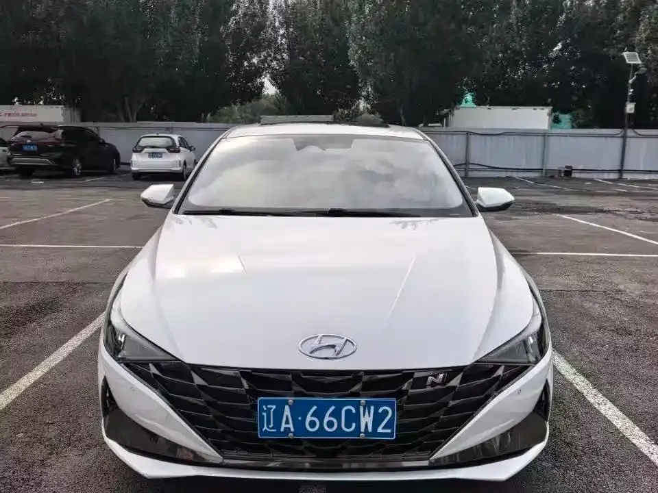 Hyundai Elantra — фото 8