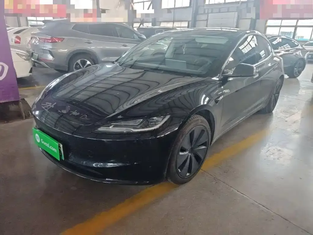 Tesla Model 3 — фото 10