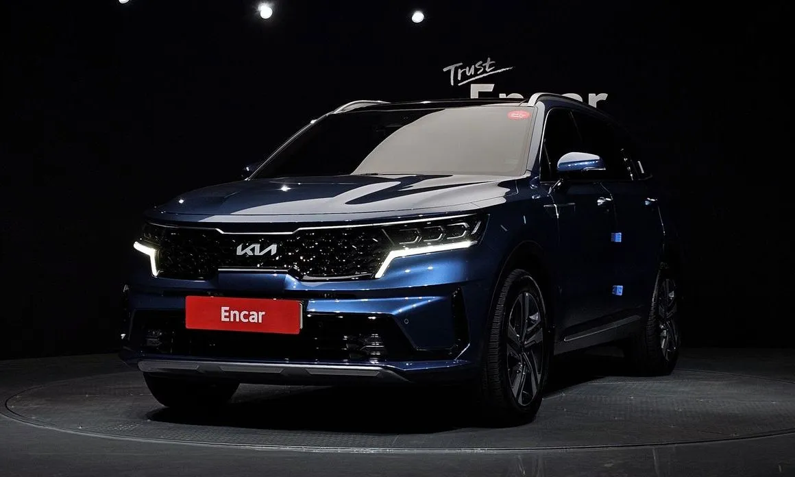Kia Sorento — фото 1
