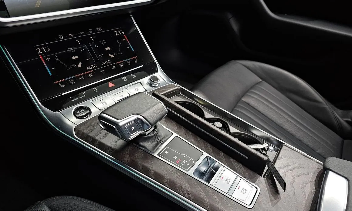 Audi A6 — фото 9