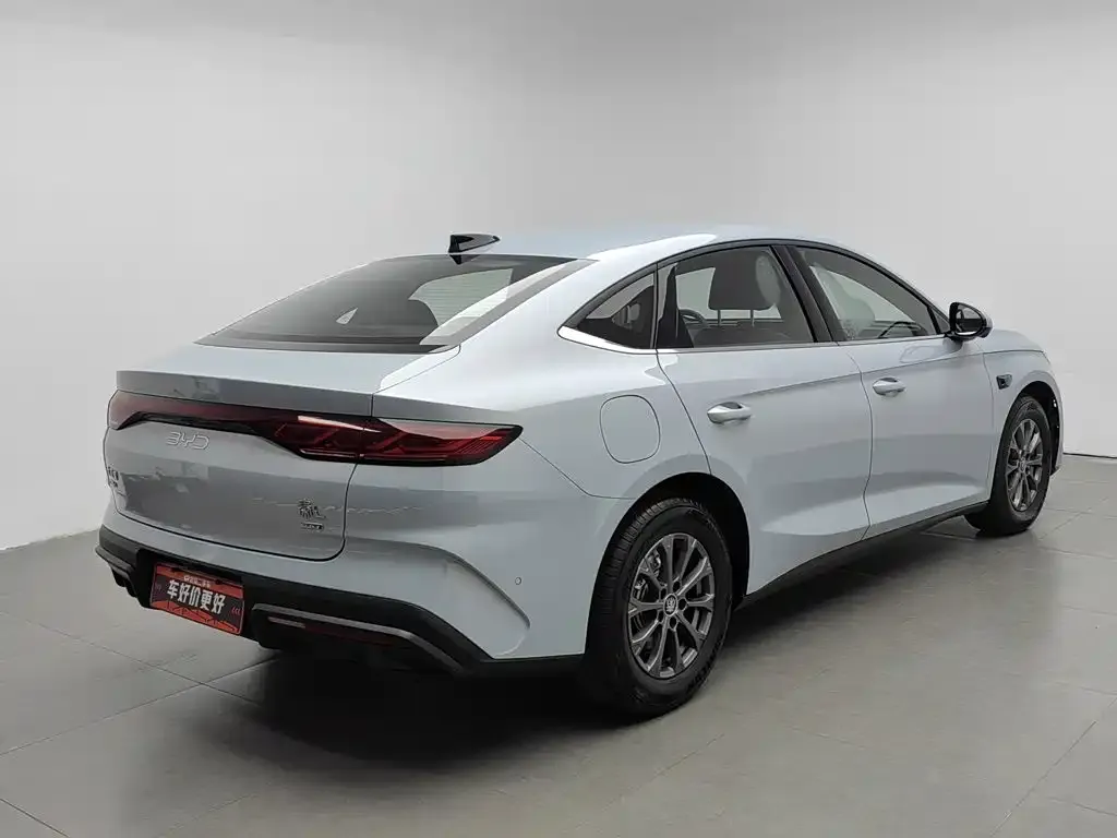 BYD Qin L — фото 4