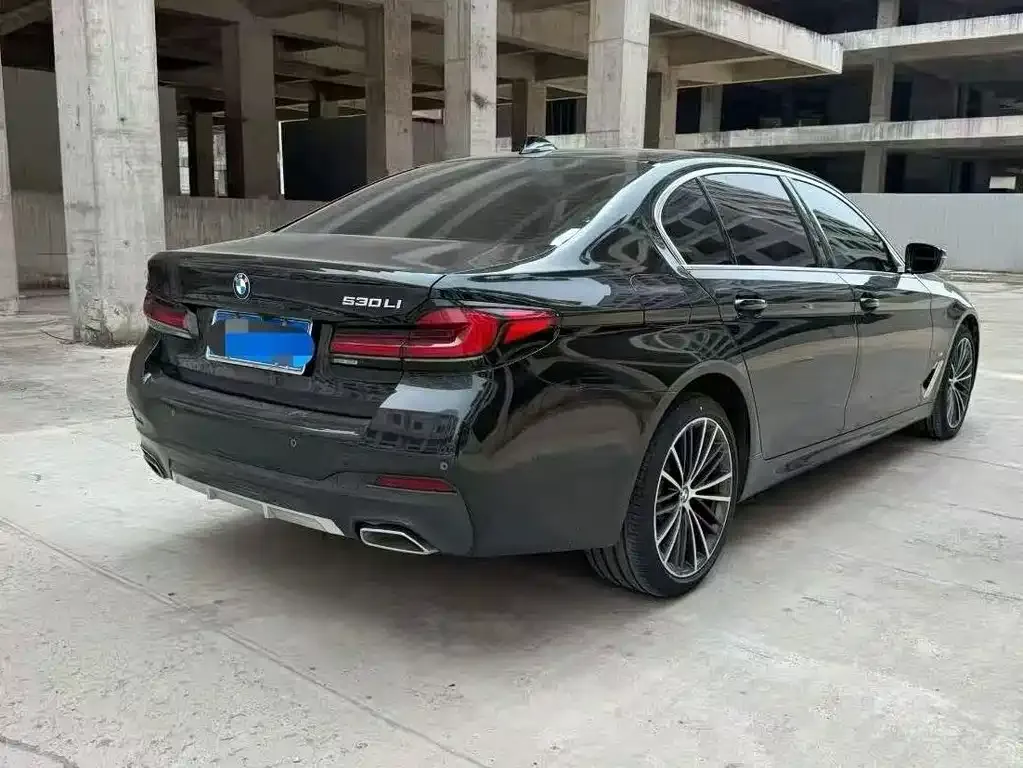 BMW 5 Series — фото 2