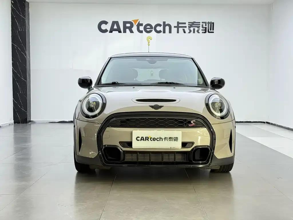 MINI Cooper (3-door) — фото 1