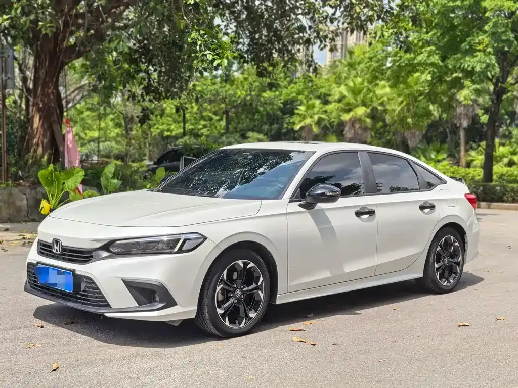 Honda Civic — фото 1