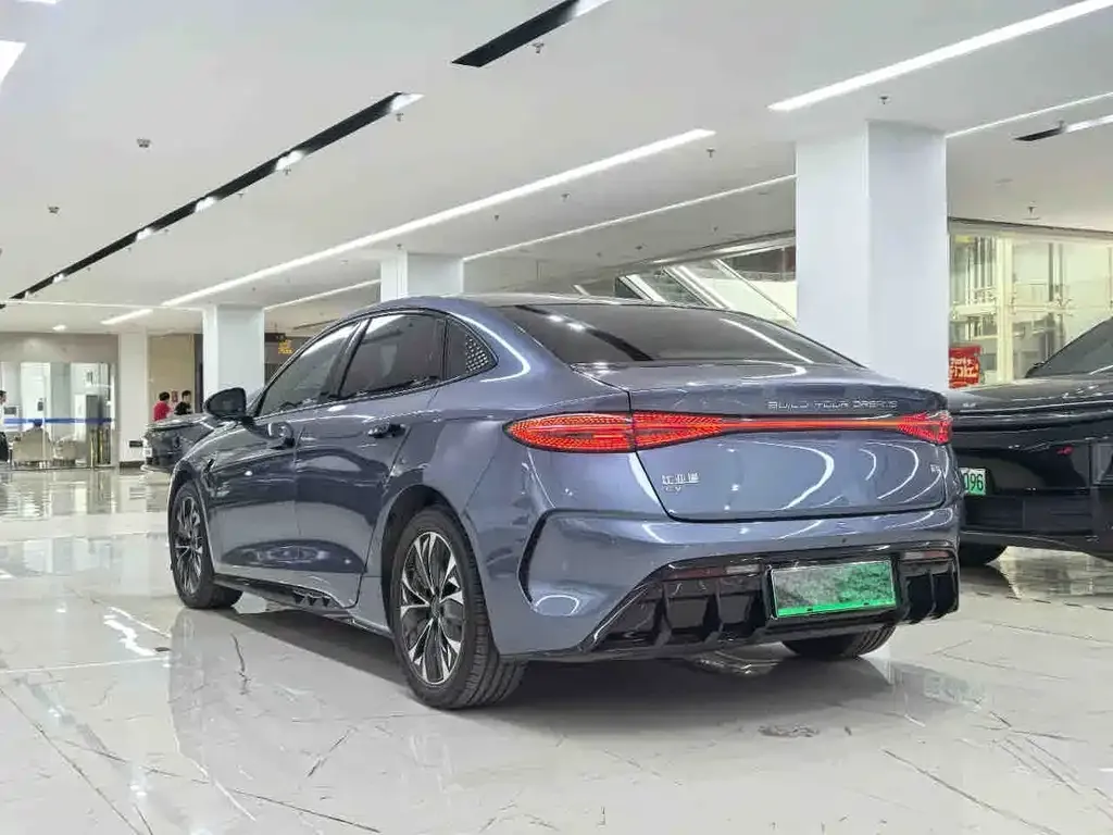 BYD Seal — фото 2