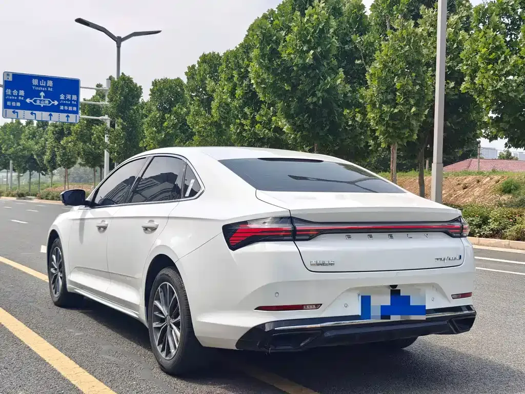 Geely Xingrui — фото 9