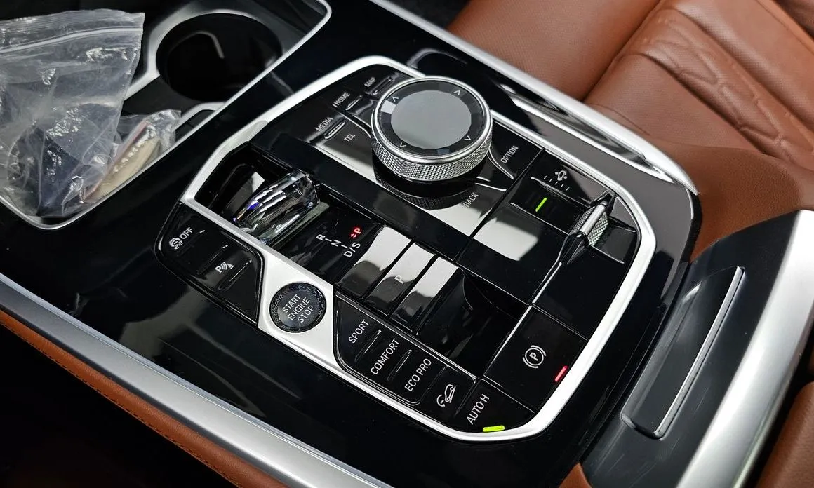 BMW X7 — фото 9