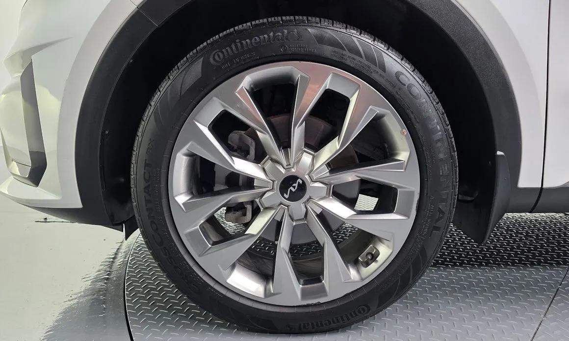 Kia Sorento — фото 10