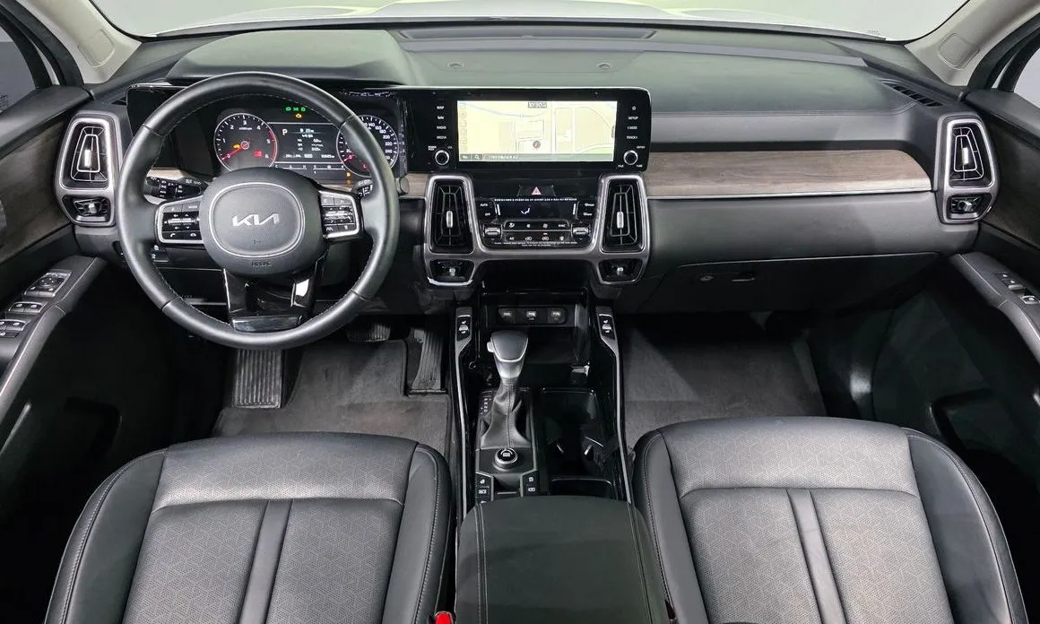Kia Sorento — фото 9