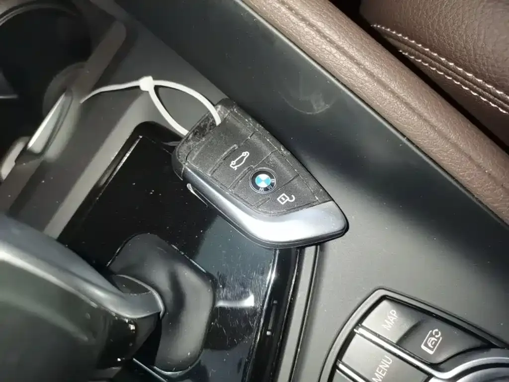 BMW X1 — фото 10