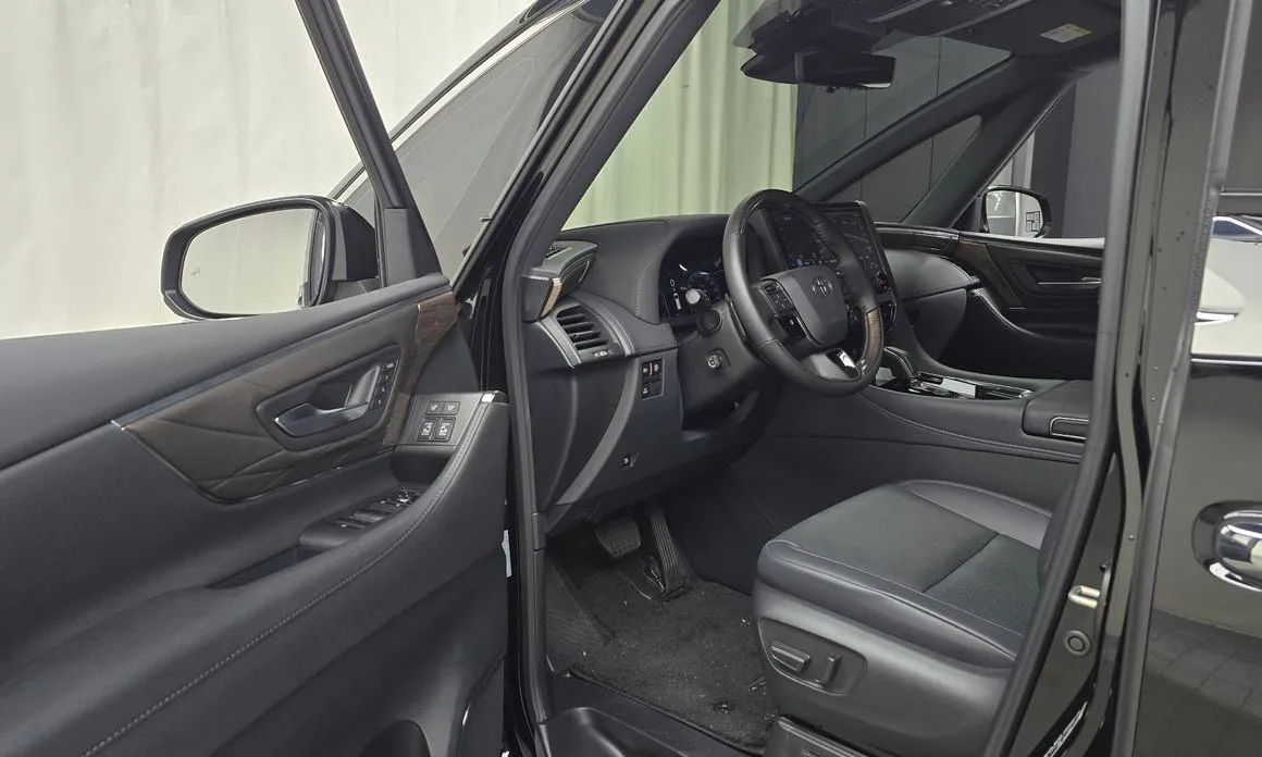 Toyota Alphard — фото 3