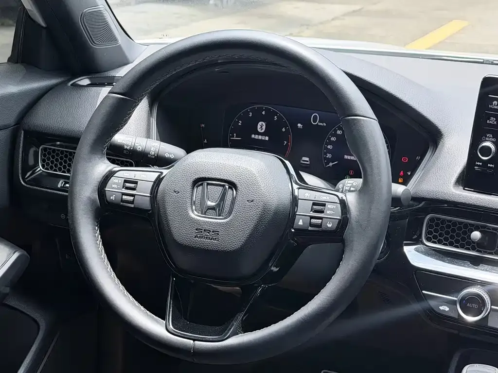 Honda Civic — фото 10