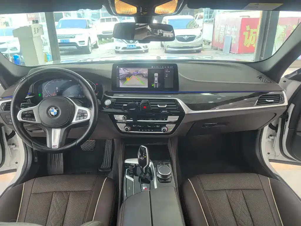 BMW 5 Series — фото 2