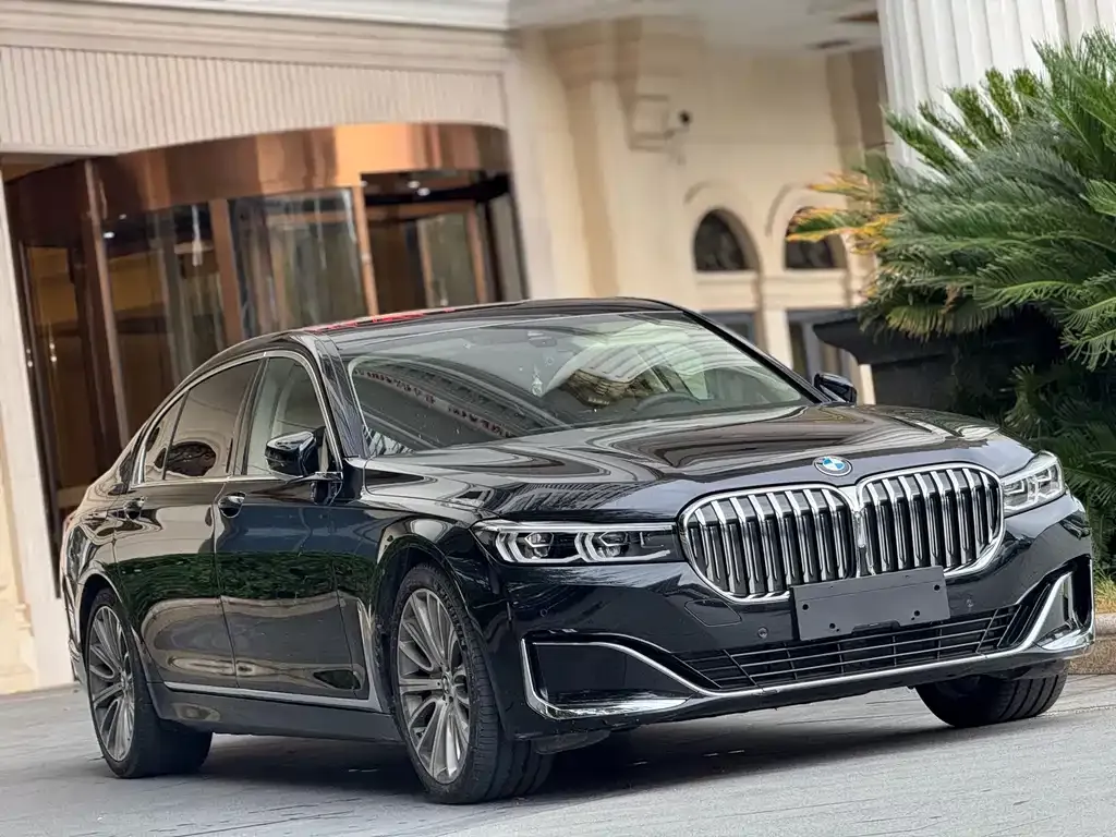 BMW 7 Series — фото 5