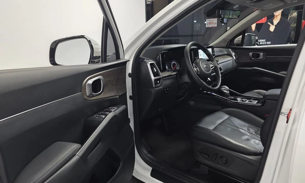 Kia Sorento — фото 4