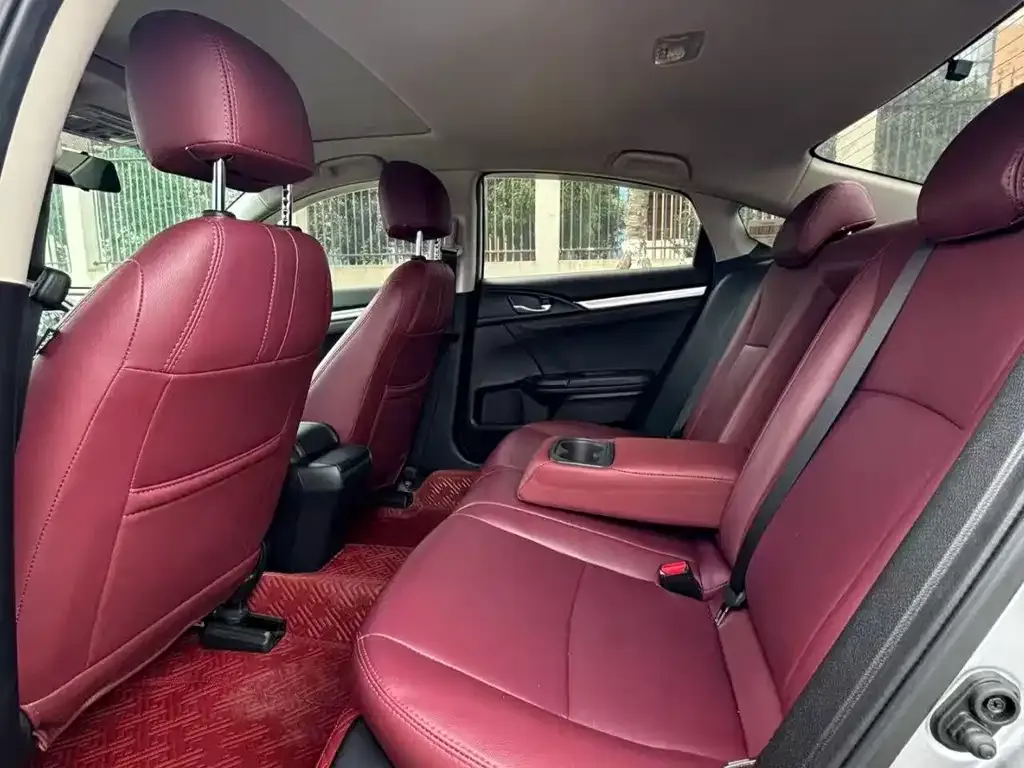 Honda Civic — фото 2