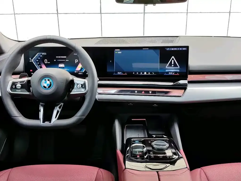 BMW i5 — фото 4
