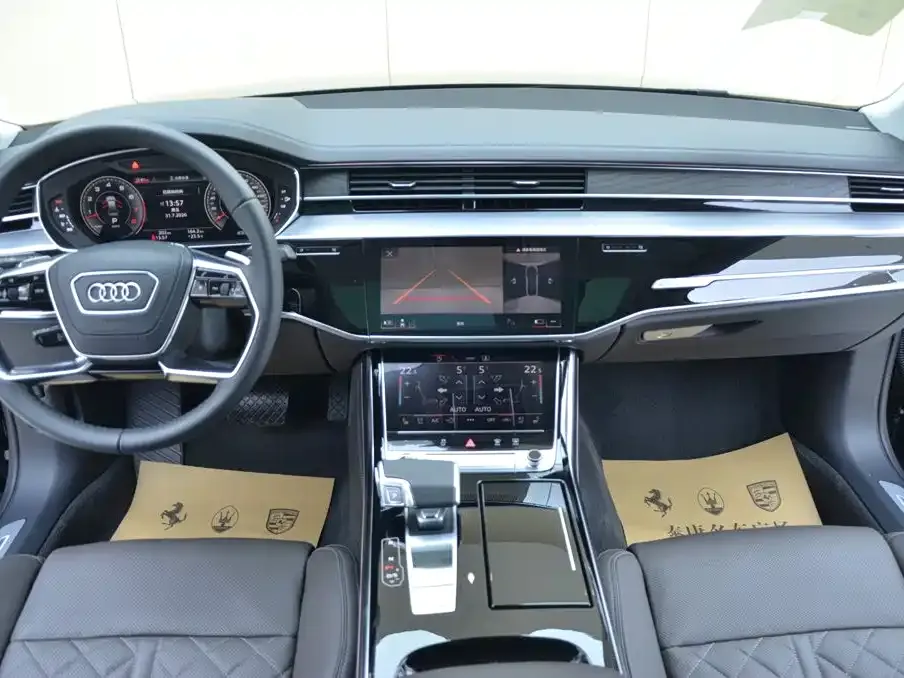 Audi A8 — фото 10